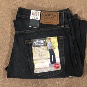 Levi Signature Bootcut jeans